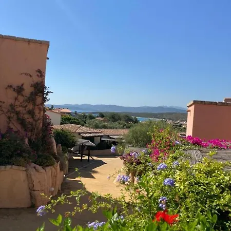 Casetta Del Borgo Apartment Olbia